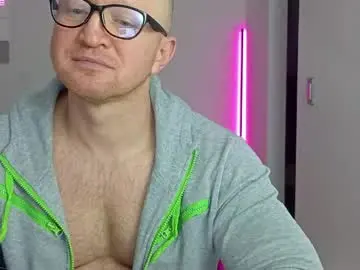 Chaturbate Live Sex Cam of kevintyler69