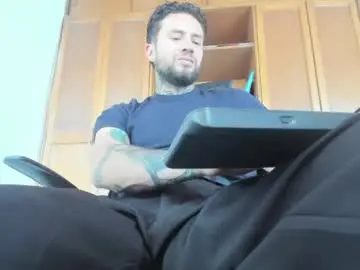 Chaturbate Live Sex Cam of master_steven_01