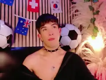 Chaturbate Live Sex Cam of angeldustt_19