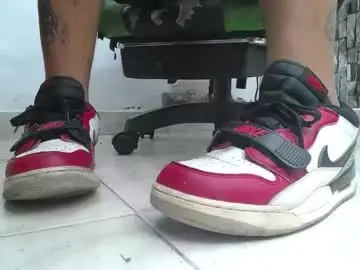 Chaturbate Private Sex Chat of srfindomfeet_