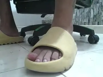 Chaturbate Adult Webcam of srfindomfeet_