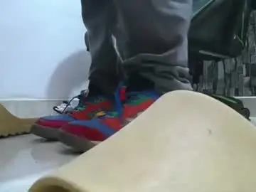 Chaturbate Adult Video Chat of srfindomfeet_