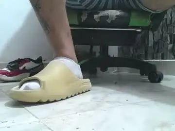 Chaturbate Sex Chat of srfindomfeet_