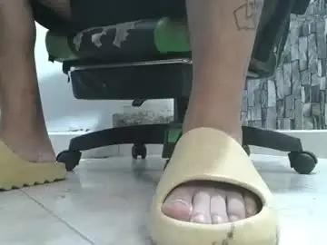 Chaturbate Nude Webcam of srfindomfeet_
