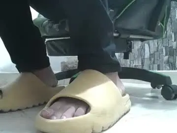 Chaturbate Adult Webcams of srfindomfeet_