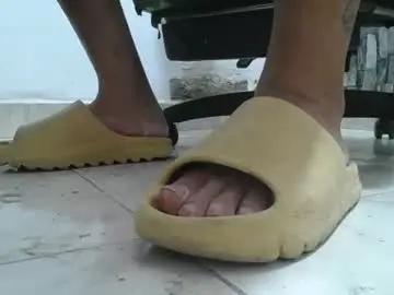 Chaturbate Sex Chat of srfindomfeet_