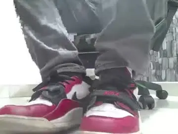 Chaturbate Nude Webcam of srfindomfeet_
