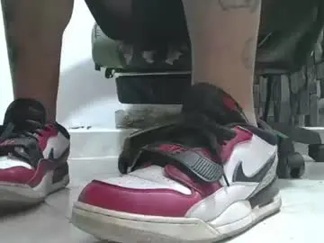 Chaturbate Adult Webcams of srfindomfeet_
