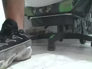 Chaturbate Adult Webcam of srfindomfeet_
