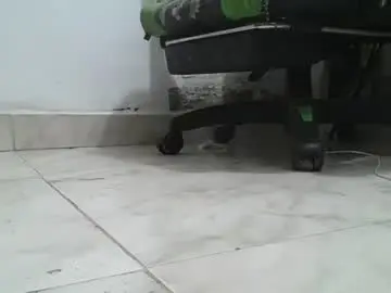 Chaturbate Free Live Porn of srfindomfeet_