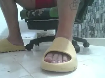 Chaturbate Free Porn Cam of srfindomfeet_