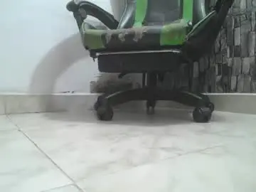 Chaturbate Free Porn Cam of srfindomfeet_