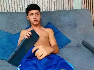 Chaturbate Best live sex cam show of justin_ortiz