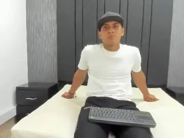 Chaturbate Free Porn Cam of archie_hill