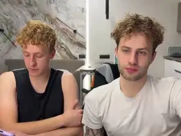 Chaturbate Live Sex Cam of rodrigoveira