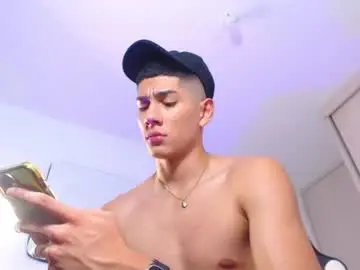Chaturbate Free Porn Cam of calavalerio
