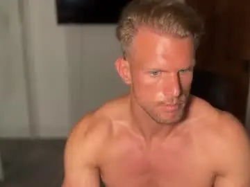 Chaturbate Live Porn of alexandersteelmuscle