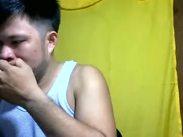 Chaturbate Free Porn Cam of hottestpinoy2323