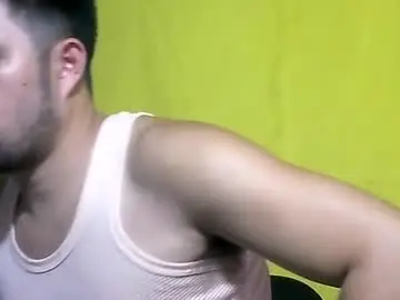 Chaturbate Live Sex Cam of hottestpinoy2323
