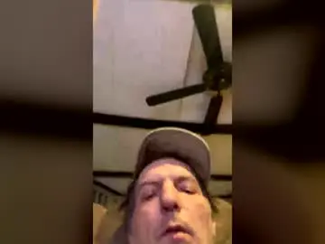 Chaturbate Sex Cam of bigdickbeating4321