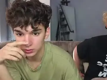Chaturbate Private Sex Chat of em_chipsi