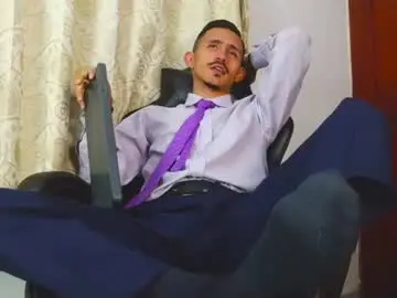 Chaturbate Free Porn Cam of xxxhome_alonexxx