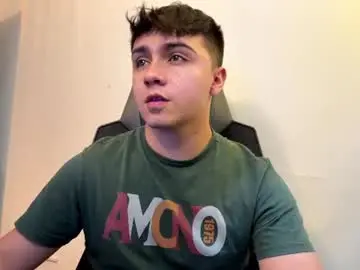 Chaturbate Adult Webcam of aron__cooper