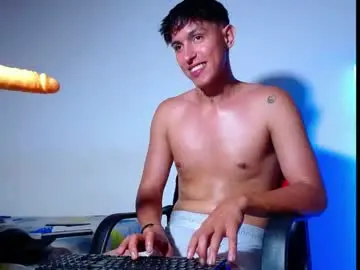 Chaturbate Sex Cam of rowanboy23