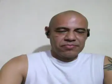 Chaturbate Live Sex Cam of retlam37