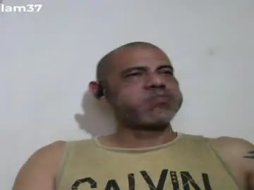 Chaturbate Free Porn Cam of retlam37