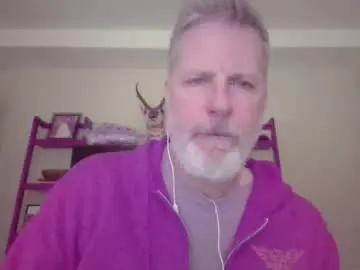 Chaturbate Live Sex Cam of kev_cumz
