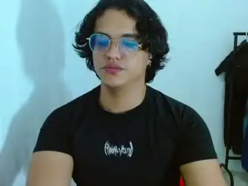Chaturbate Nude Webcam of dan_blous