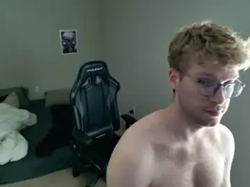 Chaturbate Adult Video Chat of blueeyedtallguy