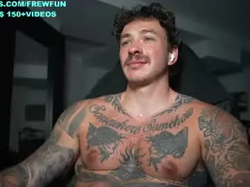 Chaturbate Live Sex Cam of frewfun