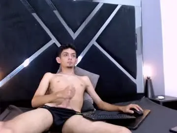 Chaturbate Sex Cam of allan_collins_
