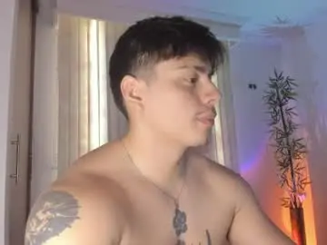 Chaturbate Live Sex Cam of gio_russo