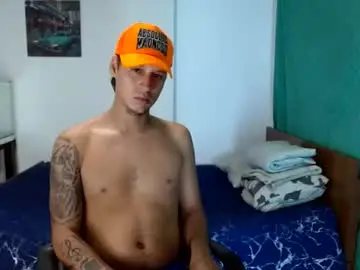 Chaturbate Live Sex Cam of liamm_brown