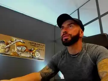 Chaturbate Adult Webcams of arongrant