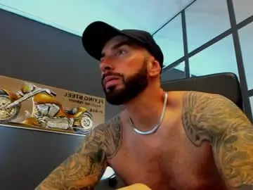 Chaturbate Live Sex of arongrant