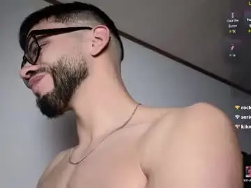 Chaturbate Sex Chat of phantom_bigger1