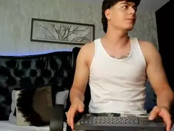 Chaturbate Adult Video Chat of maxxicruz