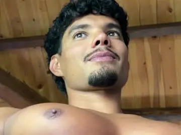 Chaturbate Free Live Porn of daniel0910s