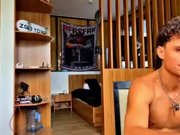 Chaturbate Adult Webcams of orlando__bloom