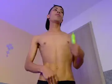 Chaturbate Watch Live Sex Cams of liam_mercurio