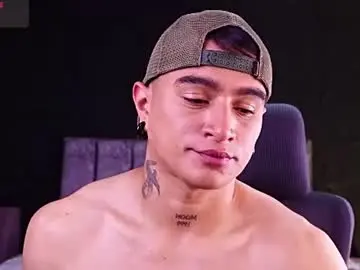 Chaturbate Free Porn Cam of liamdeep_