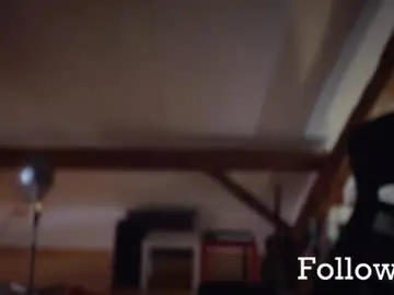 Chaturbate Free Porn Cam of tritonspace