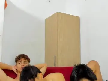 Chaturbate Live Sex Cam of sexys_boys18