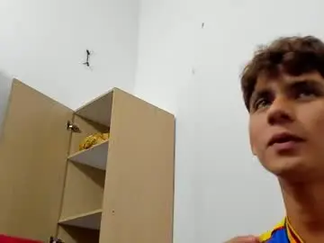 Chaturbate Best live sex cam show of sexys_boys18