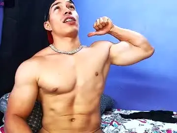 Chaturbate Live Sex Cam of miguell_magnoo