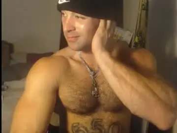 Chaturbate Live Sex Cam of izak144